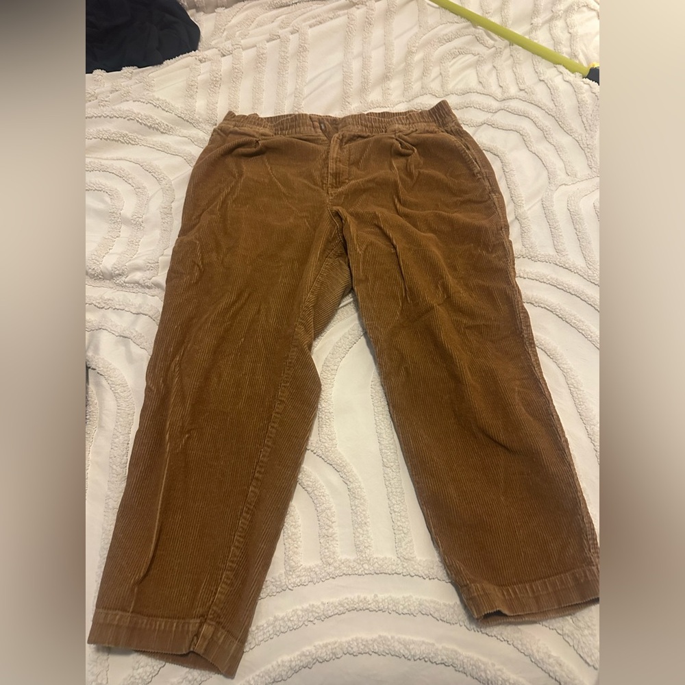 Gap high rise corduroy joggers mustard